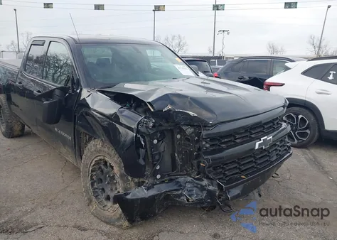 2017 Chevrolet Silverado 1500 Custom z USA, uszkodzony, nr VIN 1GCVKPEC6HZ133557